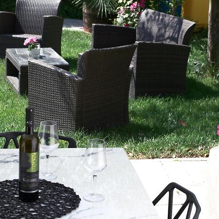 Wine Garden Holiday Home Pula Exterior photo